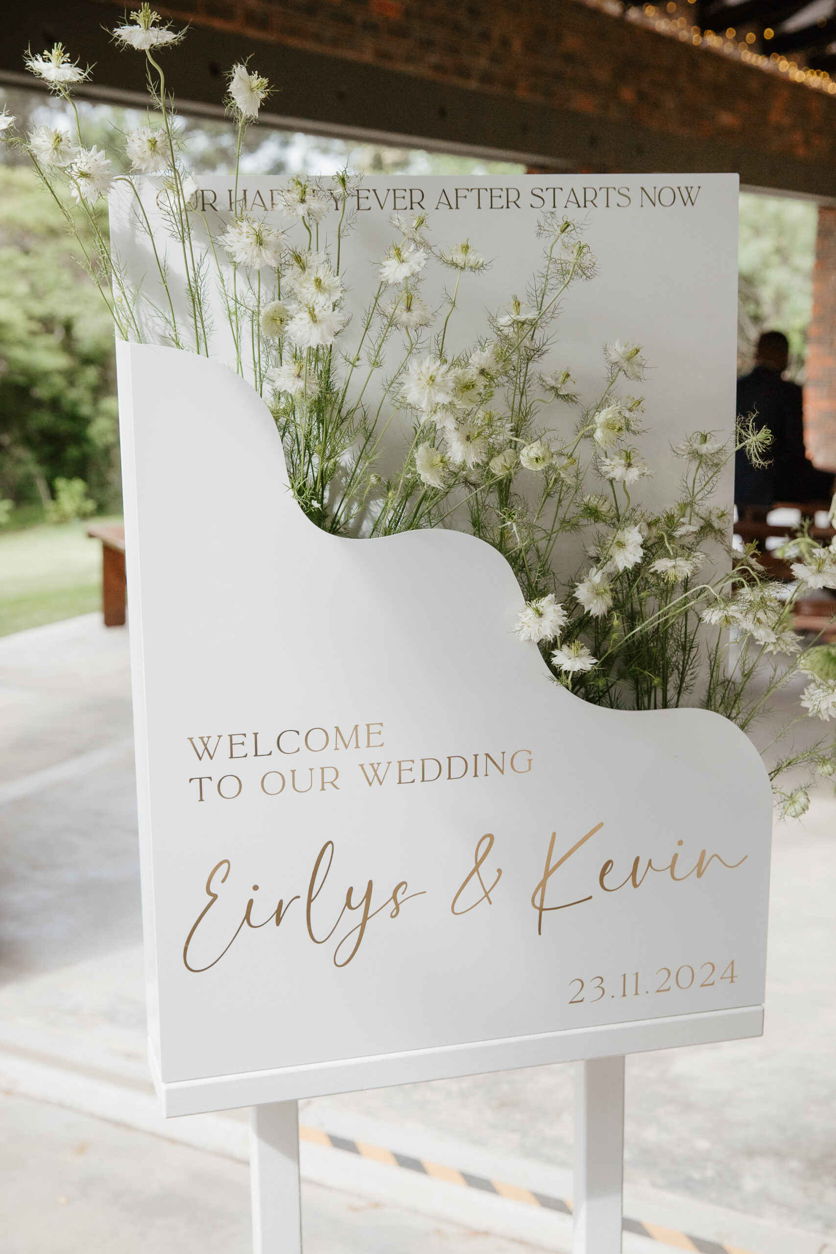 Acrylic flower box wedding welcome sign