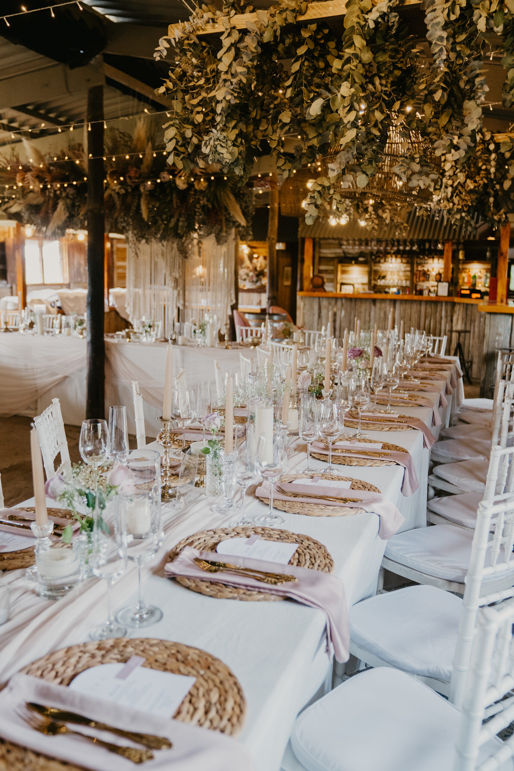 Arch Wedding menu with name tag