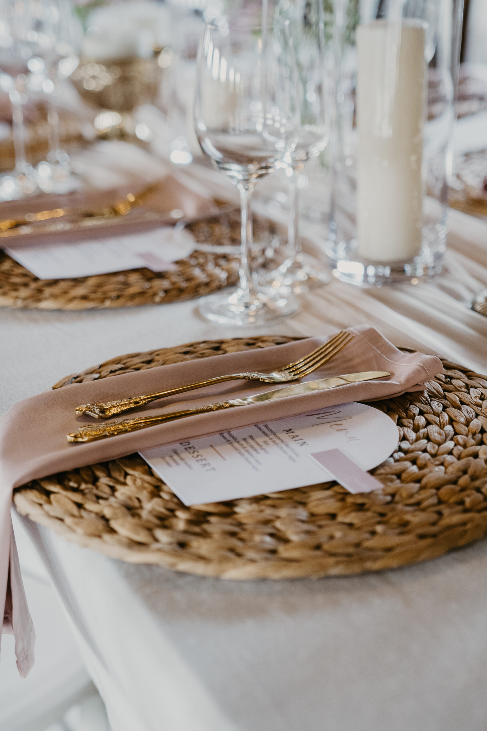 Arch Wedding menu with name tag